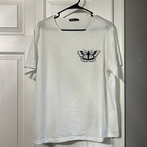 Oversized White Moth TShirt, Size 1XL